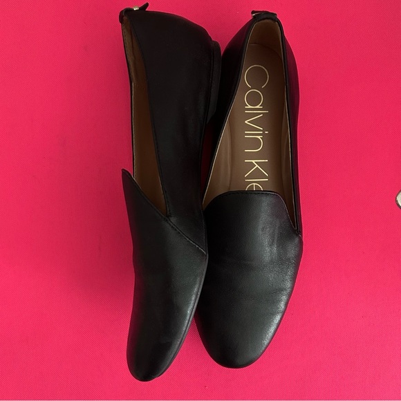 CALVIN KLEIN Orabela Black Leather Flats - Picture 4 of 10